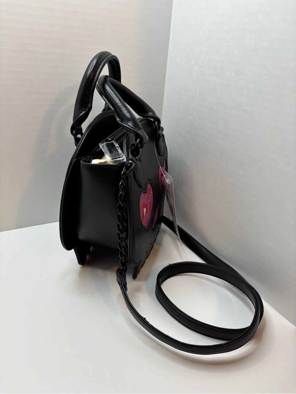 Luv Betsey Johnson Black Skull Crossbody purse with Pink Heart Accents - Picture 2 of 4